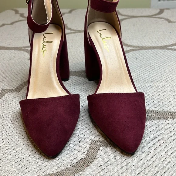 Lulu’s Ellarose Burgundy Suede Ankle Strap closed toe 4” block heels - Picture 5 of 15